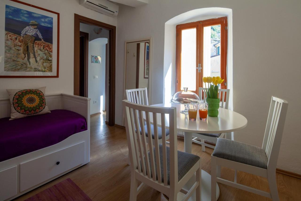 Shanti 1 - Terrace Apartment Ριοματζόρε Εξωτερικό φωτογραφία